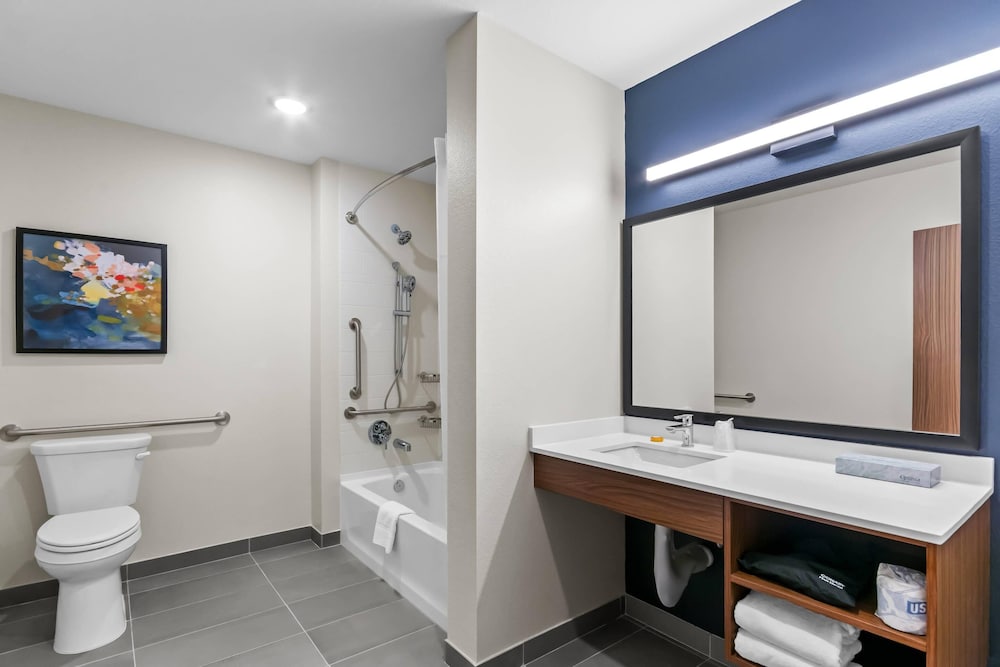 Everhome Suites Panama City Beach - 30A 55/60