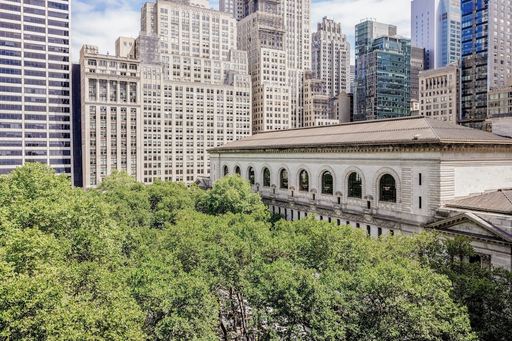 Bryant Park Hotel 60/62