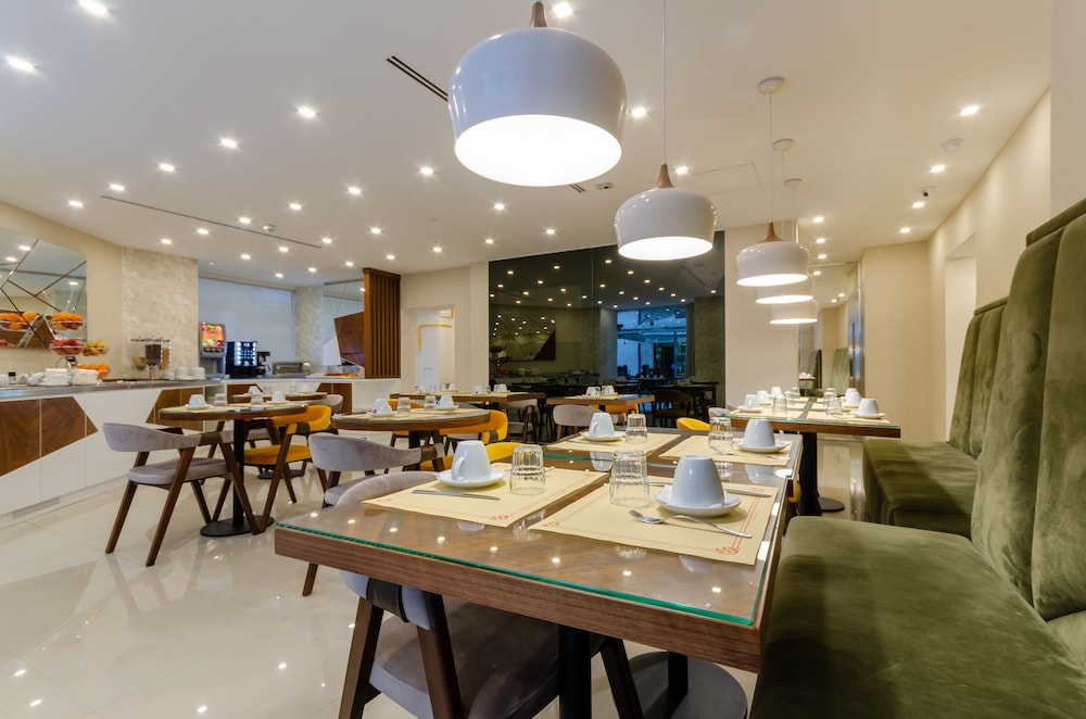 Hotel Duas Nacoes 48/63