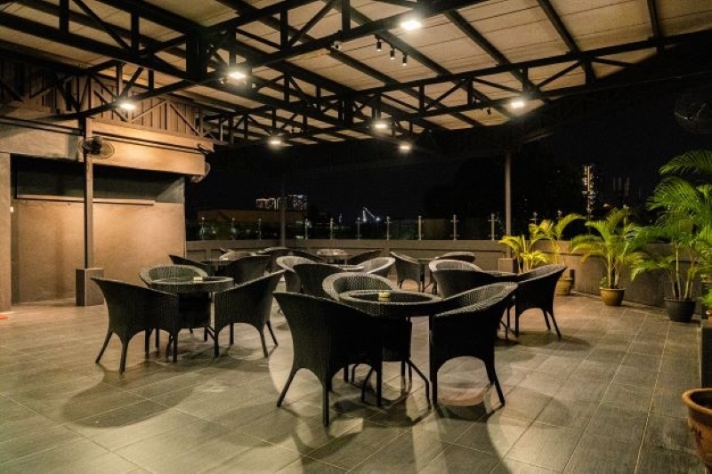 Suwara Hotel 30/36