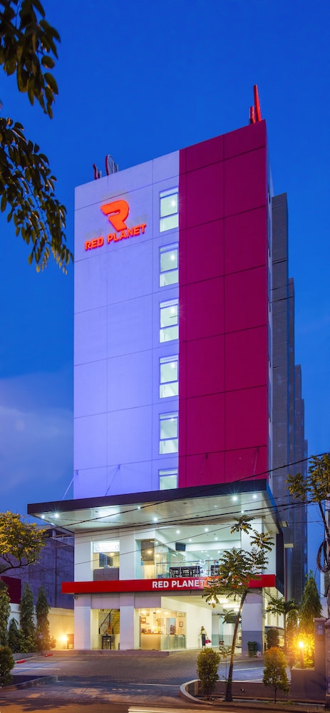 Monoloog Hotel Surabaya 4/29