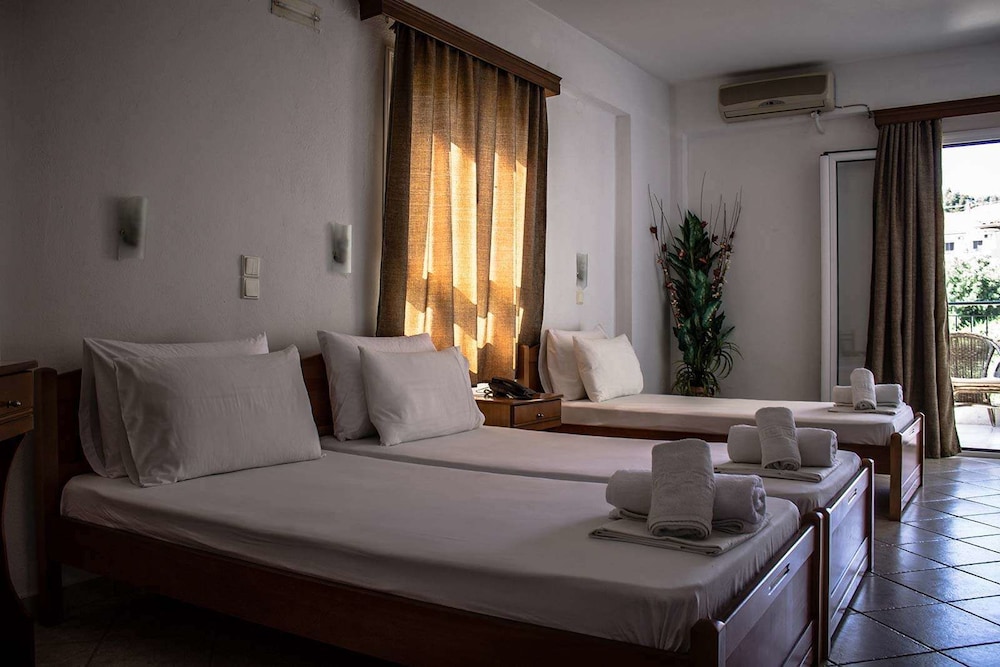 Ilios Hotel 19/24