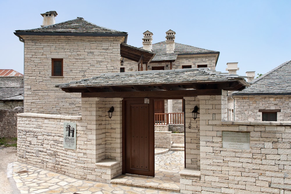 Gioraldi Art Hotel in ANO PEDINA