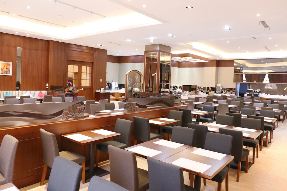 Tainan Fushin Hotel 52/64
