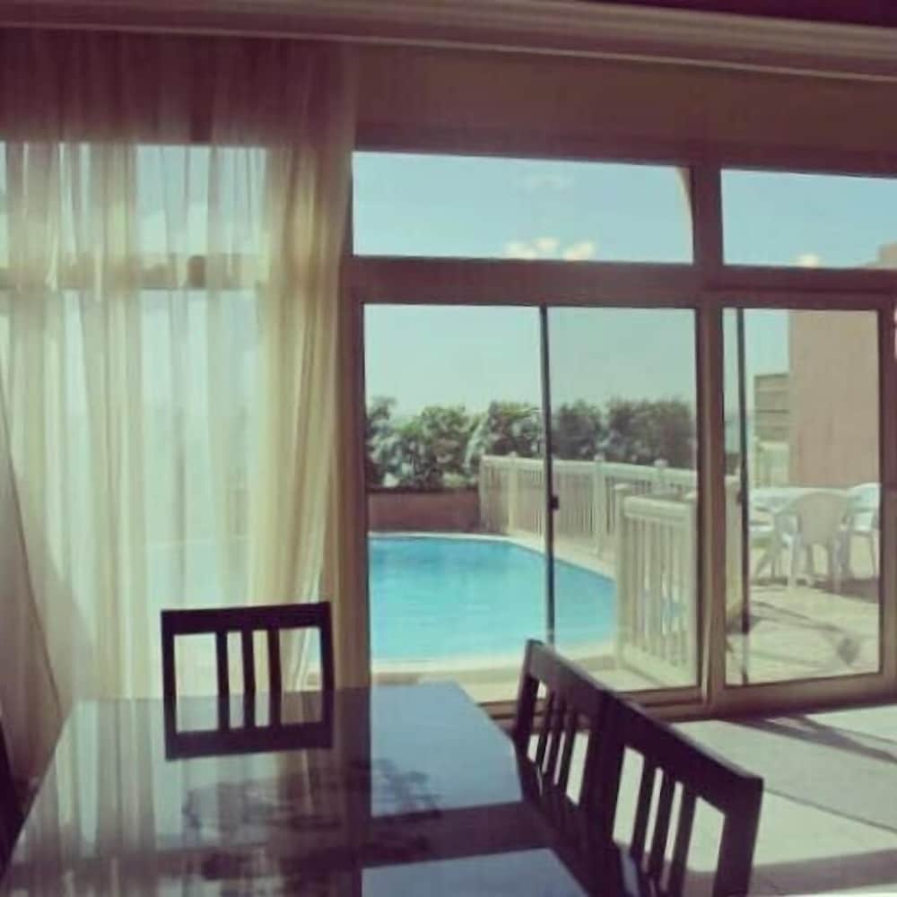 GOLDEN MARINA RESORT 30/50