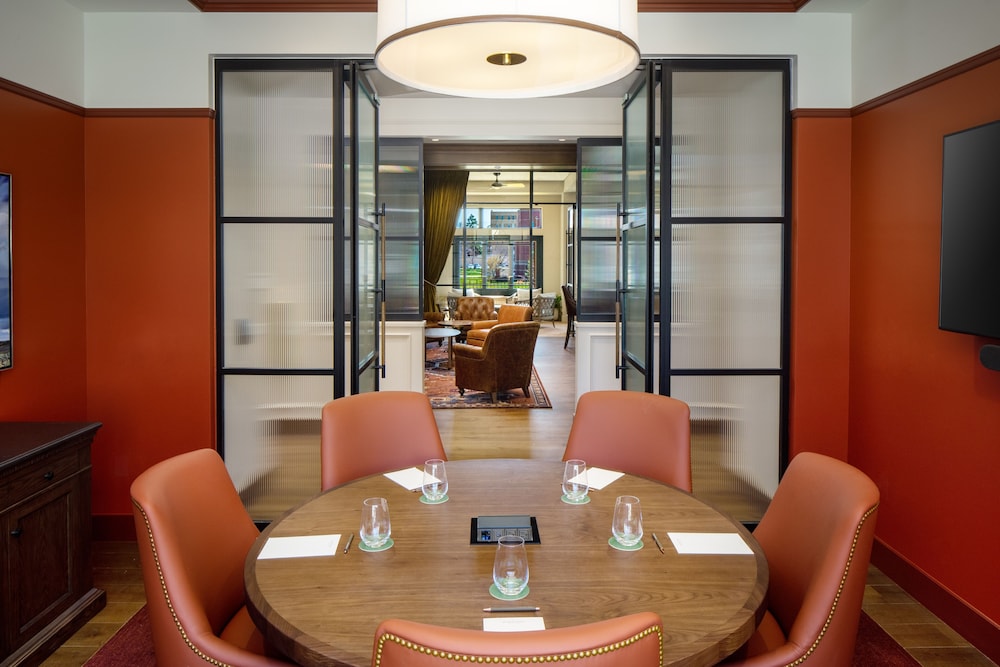The Benson Hotel and Faculty Club 47/61