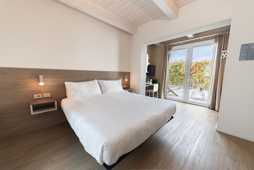 Open Hotel 20/38