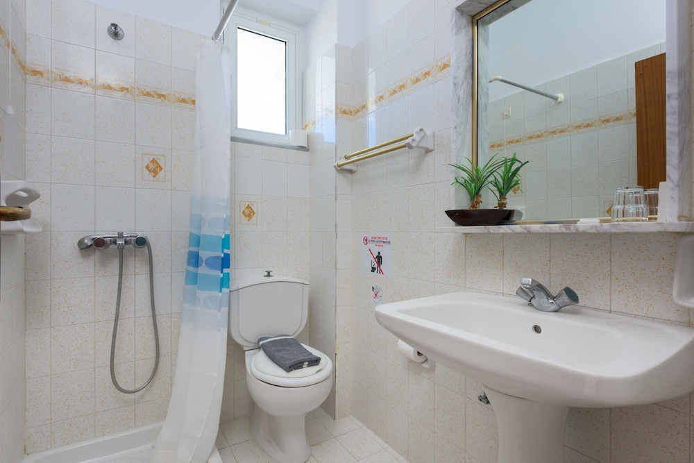 Vlycha Beach Studios & Apartments 19/71