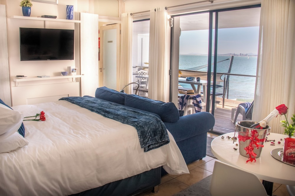 Premier, King Bed, Beach Side, Ocean View