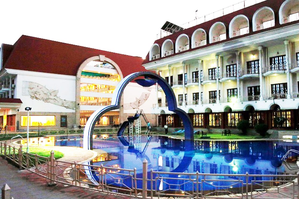 AURANGABAD GYMKHANA CLUB. 62/69