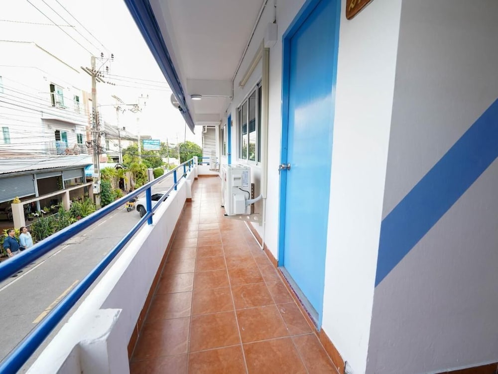 RQ North Pattaya by Collection O 8/30