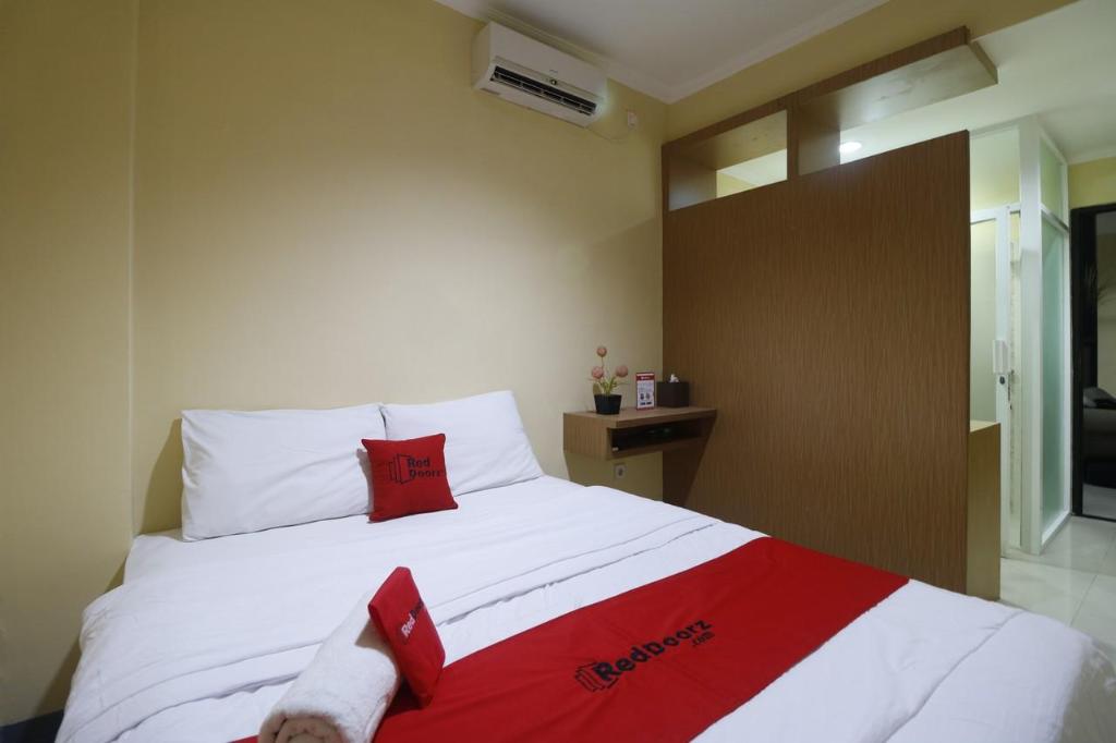 Reddoorz Near Itc Cempaka Mas 18/54