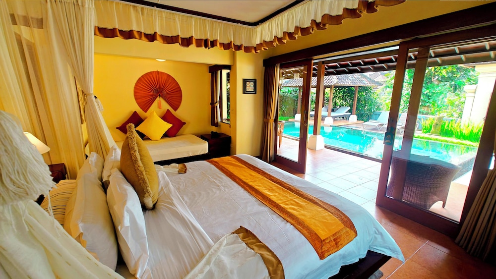 Villa Nirvana 23/81