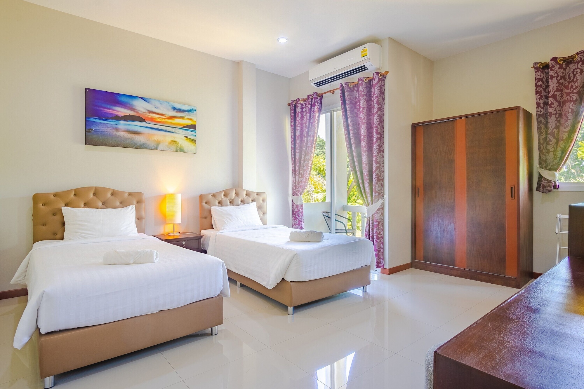 SUPERIOR, TWIN BEDS