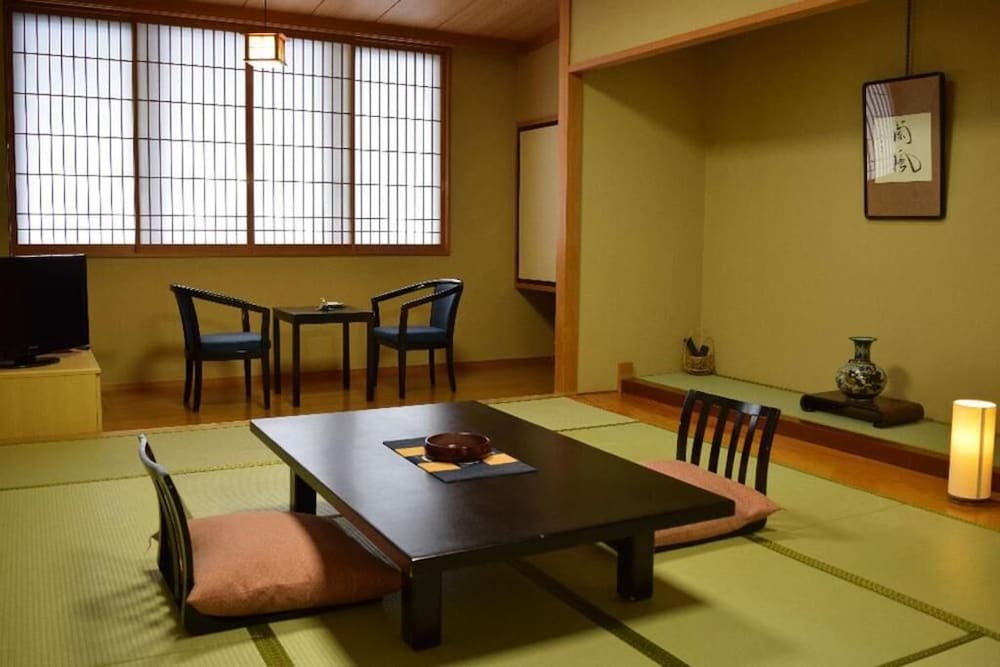 AKITA ONSEN SATOMI 21/33