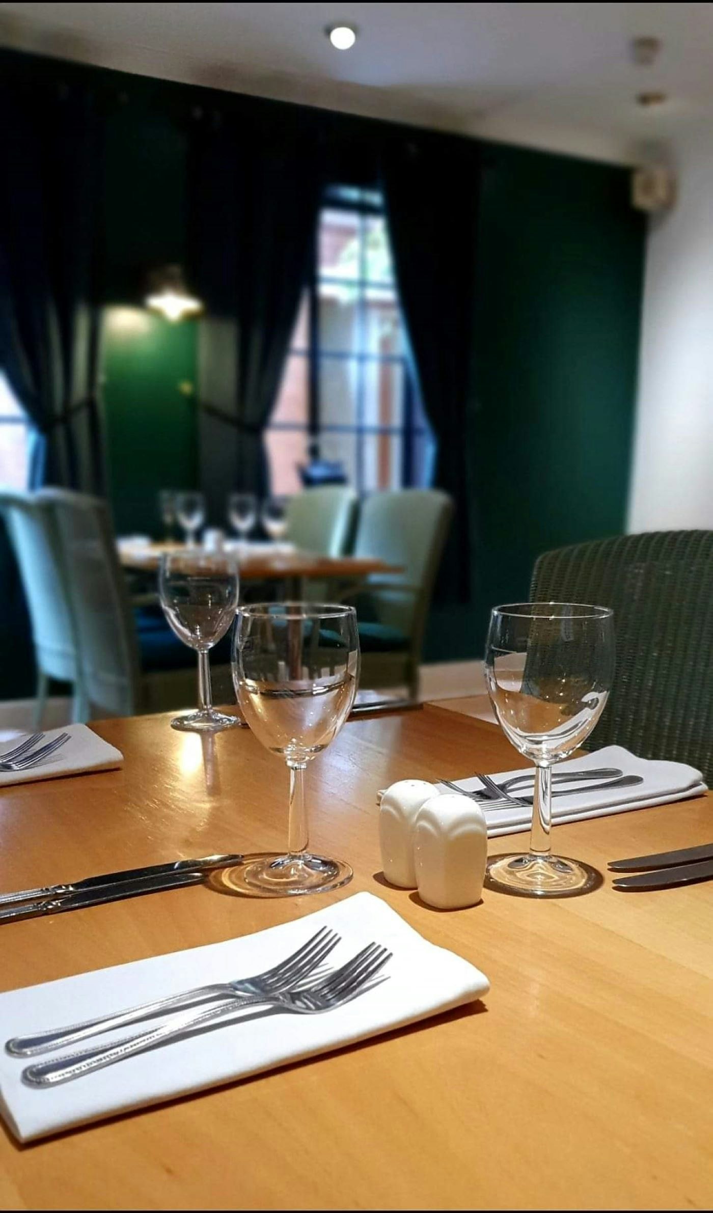 The Walnut Tree Hotel 30/33