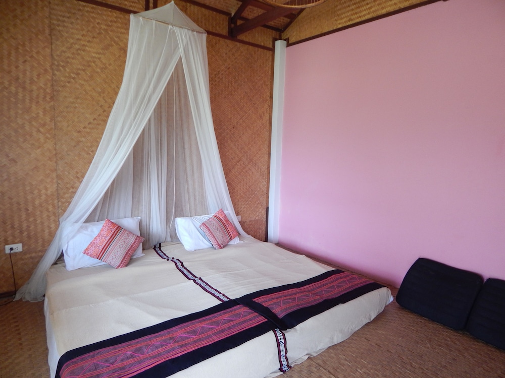 Him Naam Pai Resort 14/30