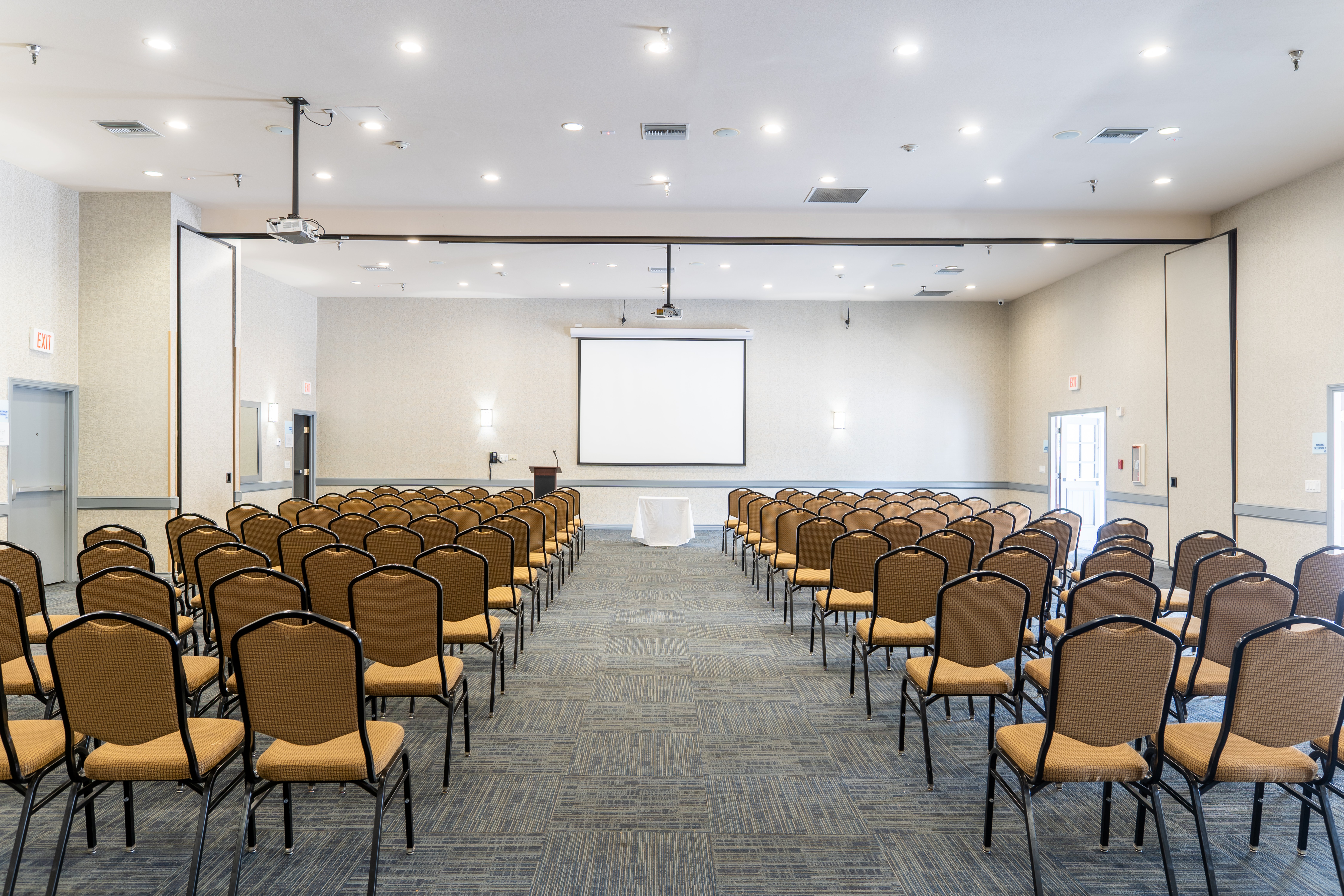 Holiday Inn Express San Clemente N – Beach Area 58/60