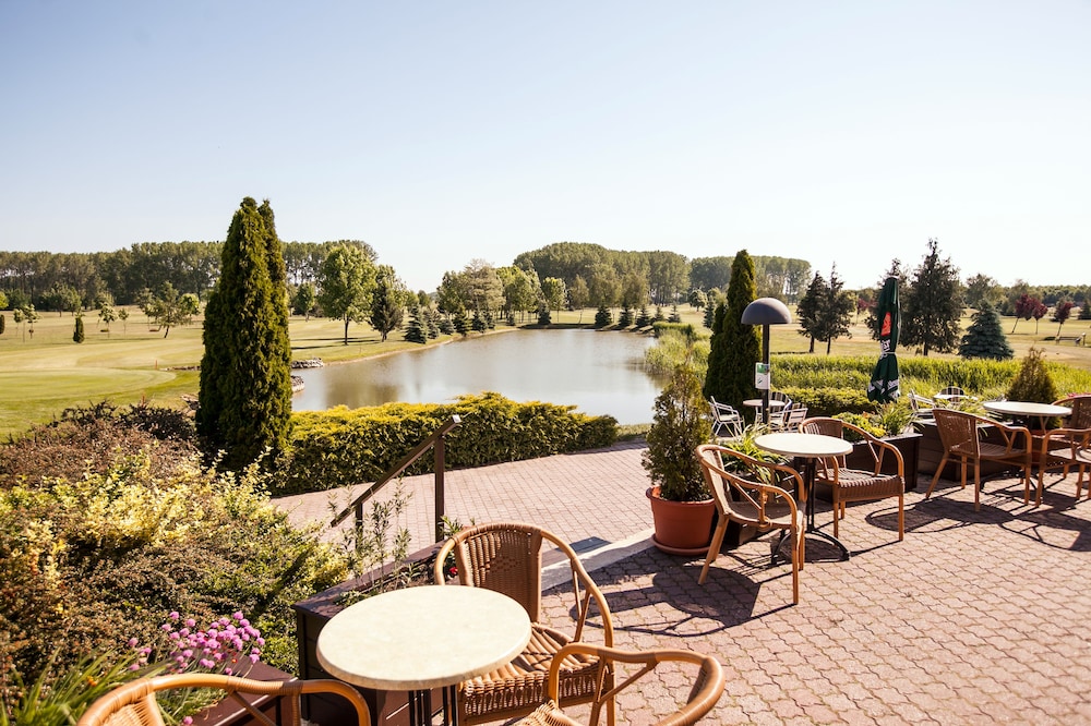 Greenfield Hotel Golf And Spa 43/45