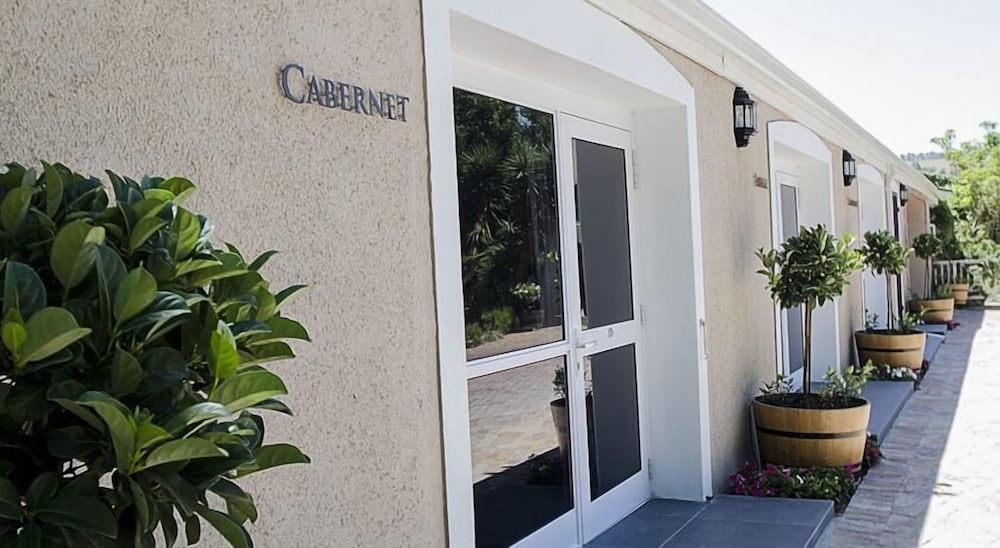 Clos Malverne Wine Estate Accommodation 2/46