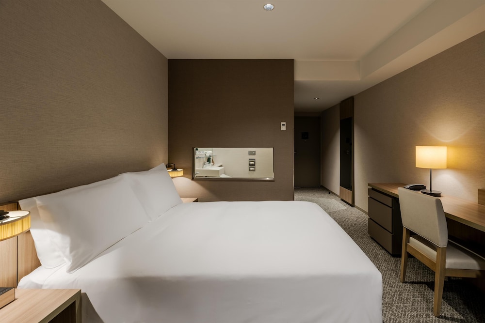 ROOM, QUEEN BED, OCEAN VIEW