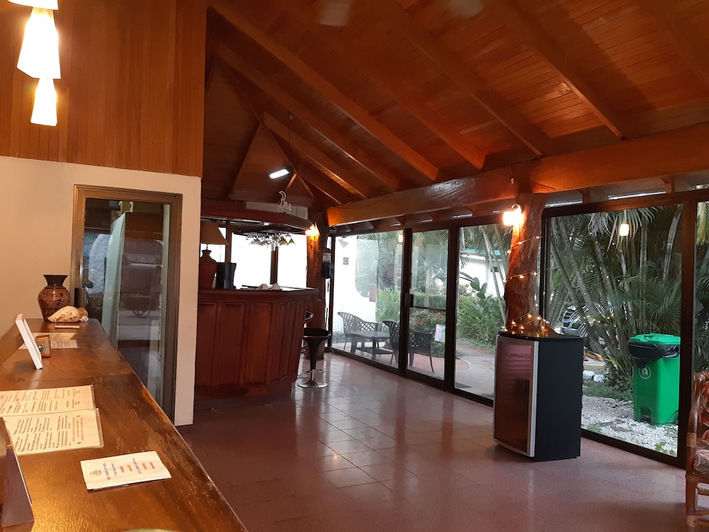 Samara Beach Hotel 9/49