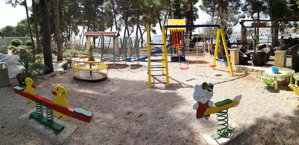 Matilde Beach Resort 33/50