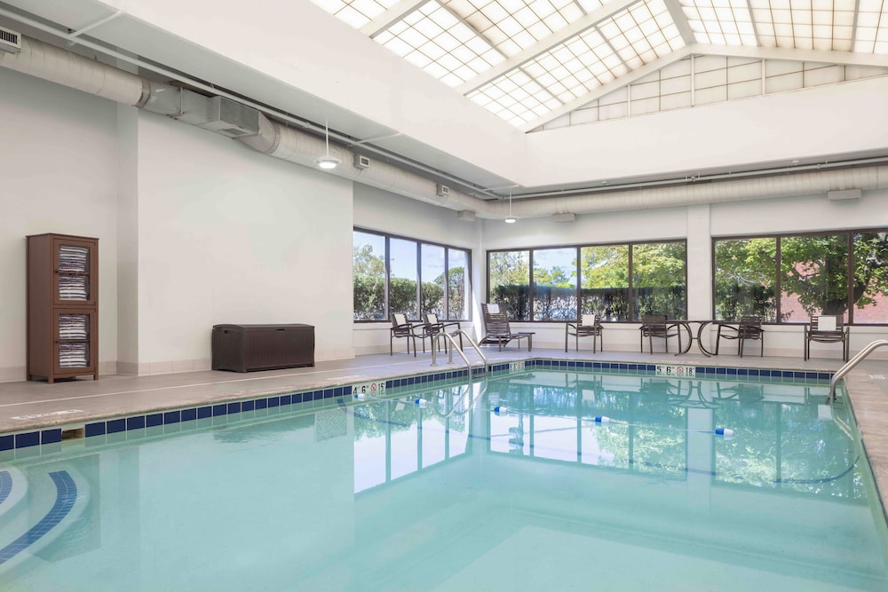 Hyatt Place Boston/Medford 26/49