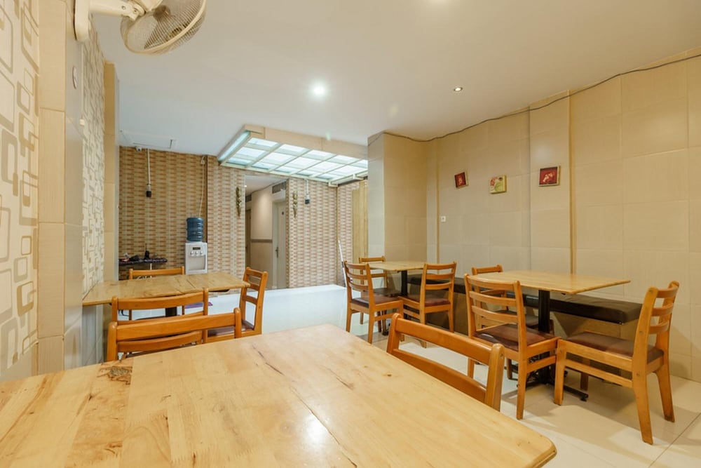 Permata Inn 22/28