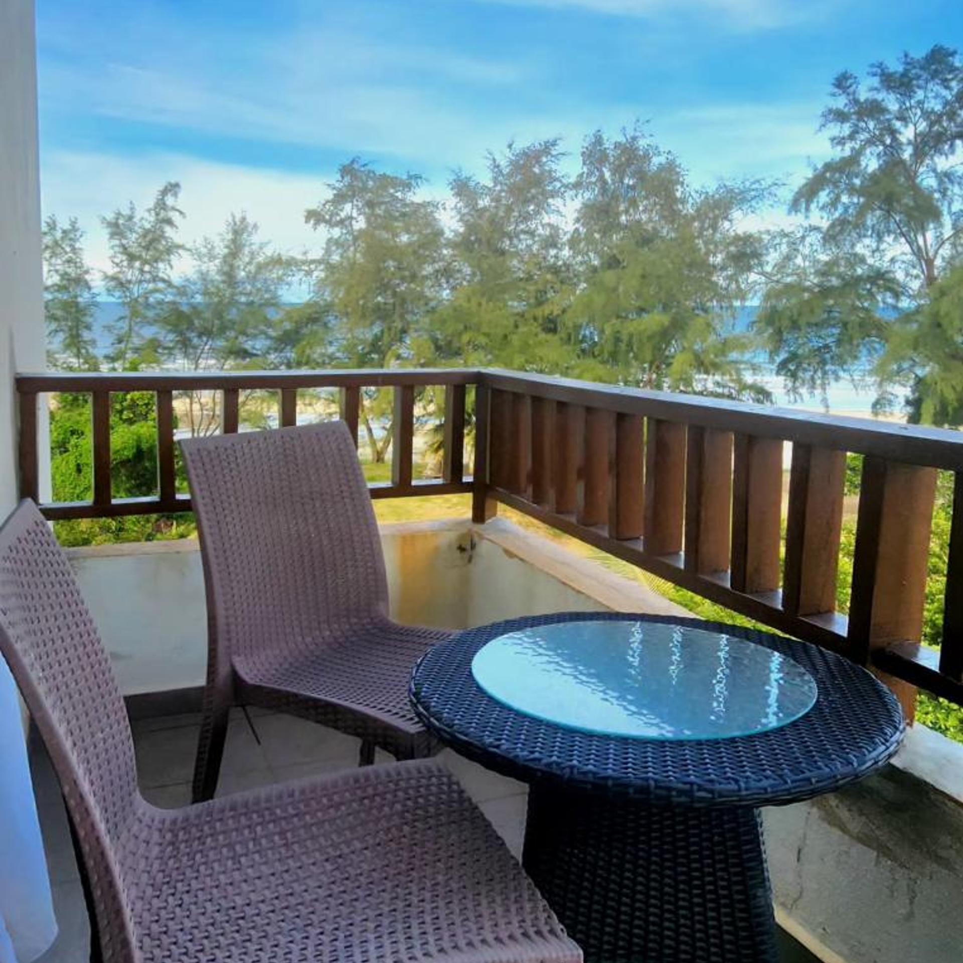 Samsuria Beach Resort & Residence 26/52