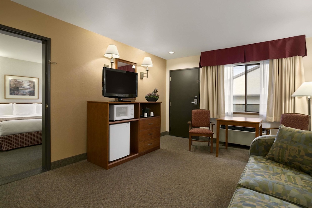 Baymont By Wyndham Seattle/Kirkland Wa 18/31