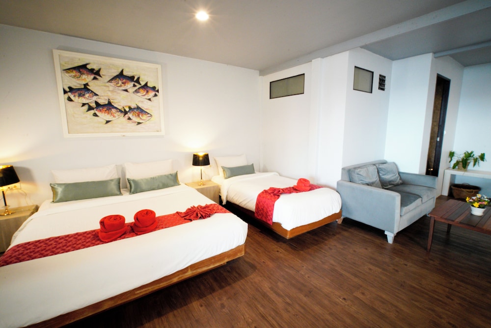 Villa Cha Cha Chaolao Beach Resort 10/60