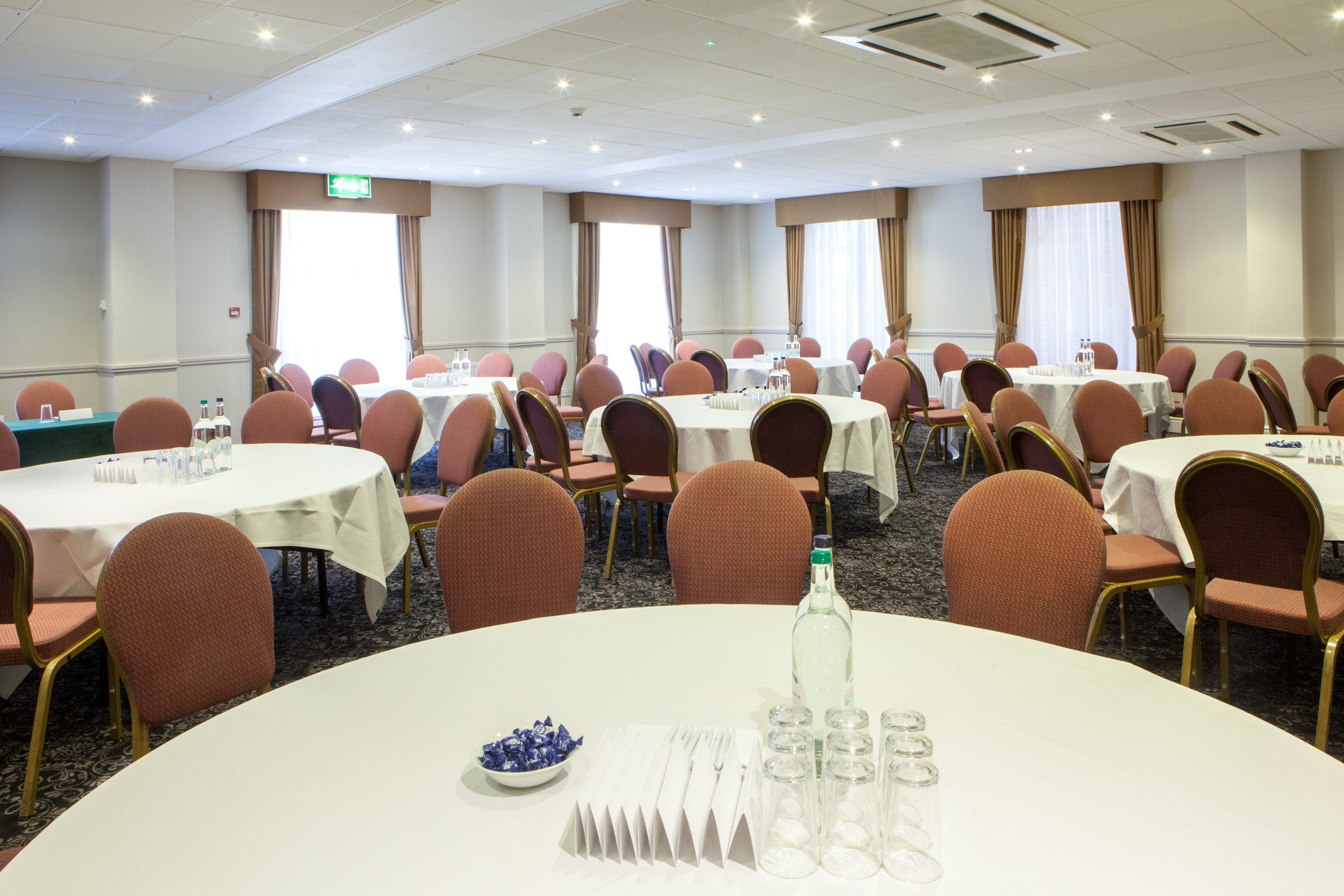 Holiday Inn Corby 70/77
