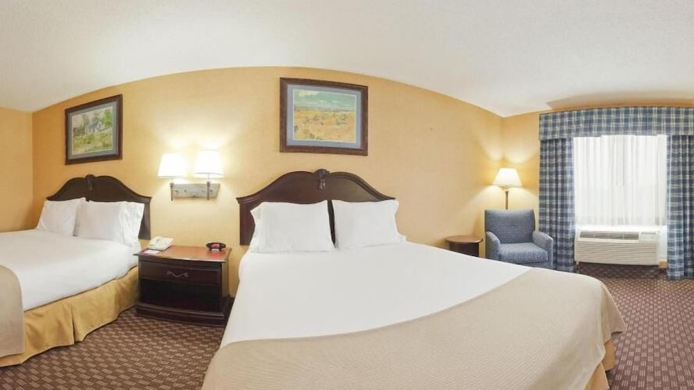 Holiday Inn Express Hotel Suites Frankfort 25/74