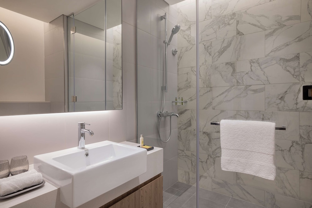DoubleTree by Hilton Abu Dhabi Yas Island Residences 12/45