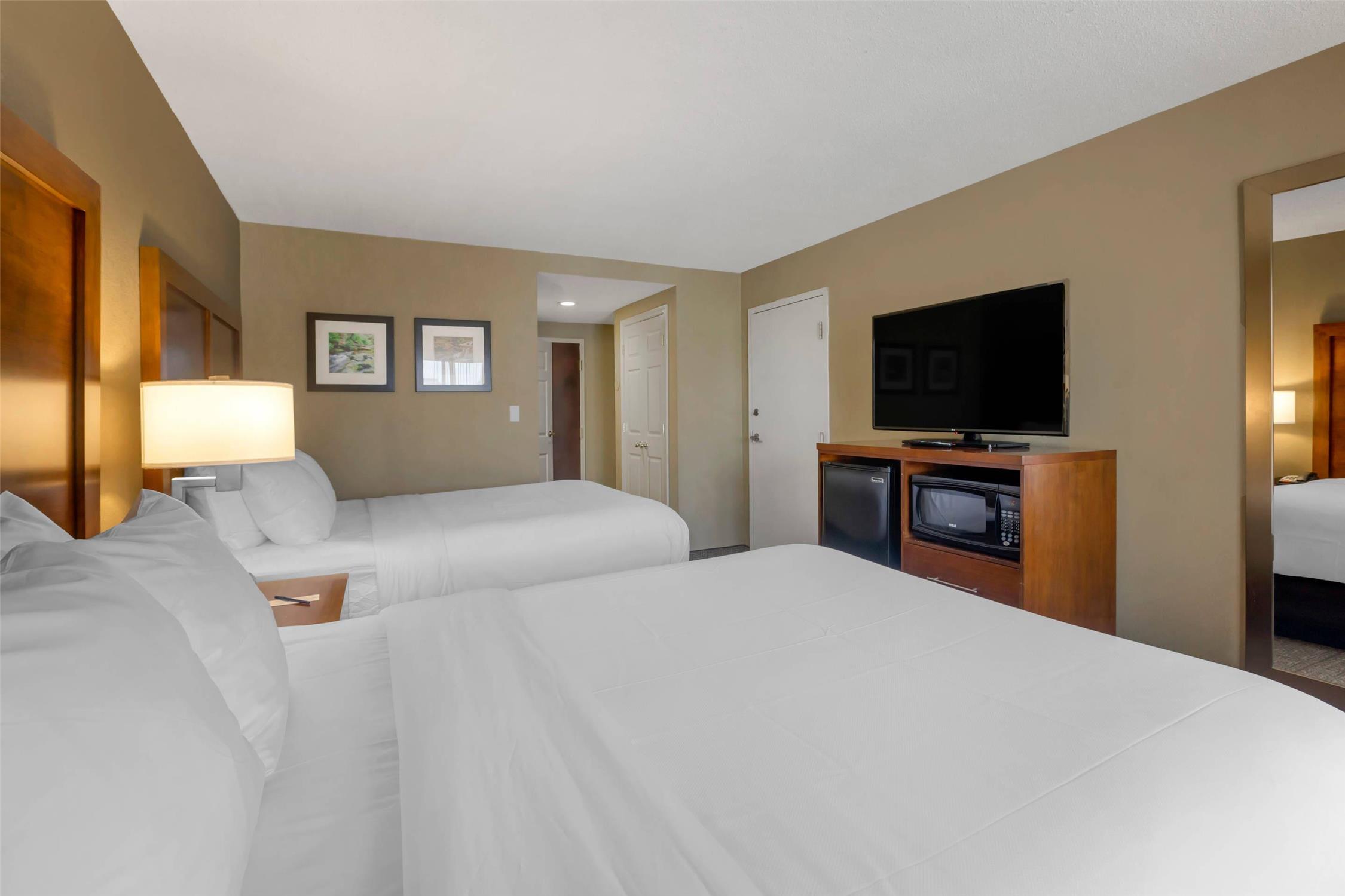 ROOM, 2 QUEEN BEDS