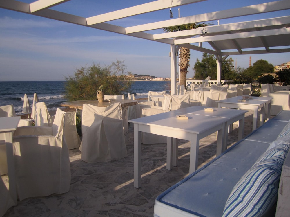 Petradi Beach Lounge Hotel 39/50