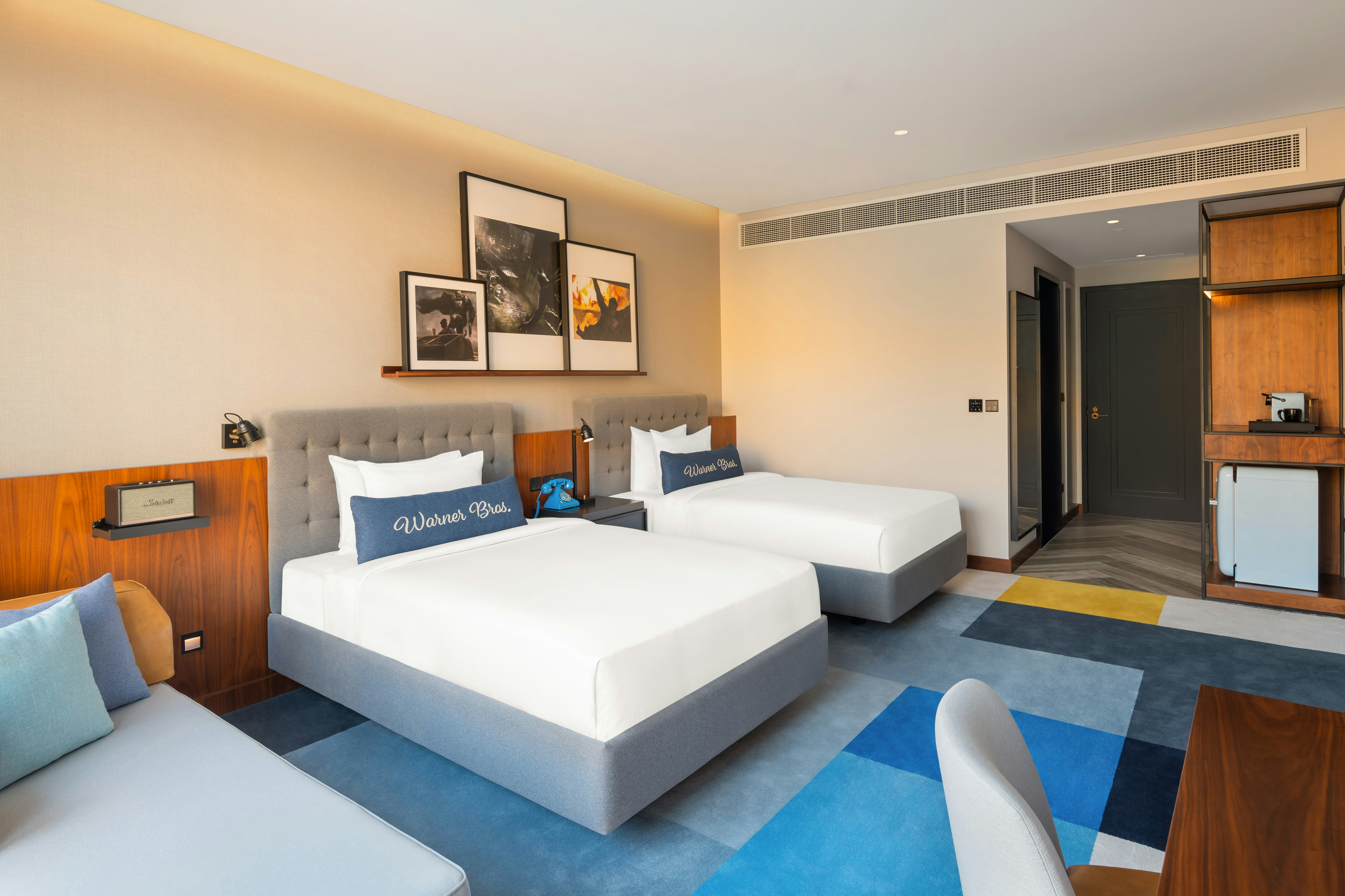 Artist, 2 Double Beds