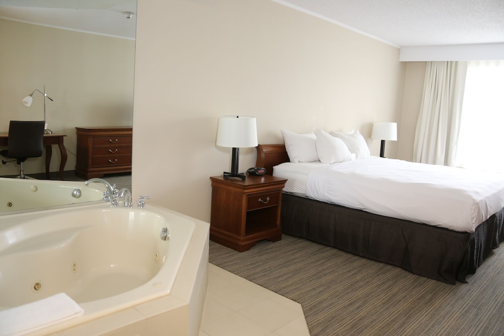 Country Inn Suites By Radisson Lehighton Jim Thorpe Pa 16/34