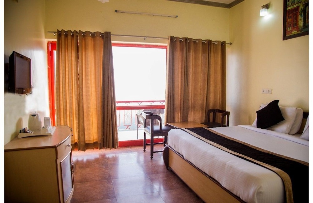 Blue Pine Resort 5/36