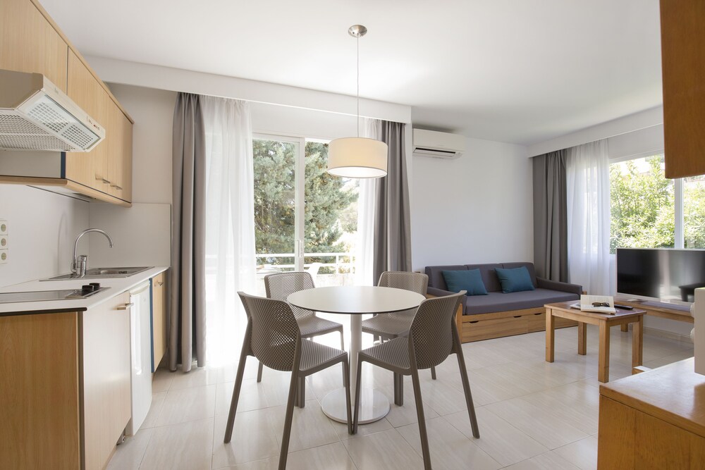 Las Velas Apartments 42/57