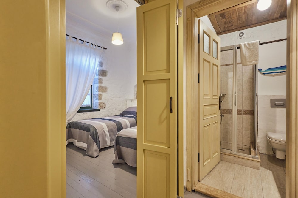 Alacati Zeytin Konak Hotel 48/50