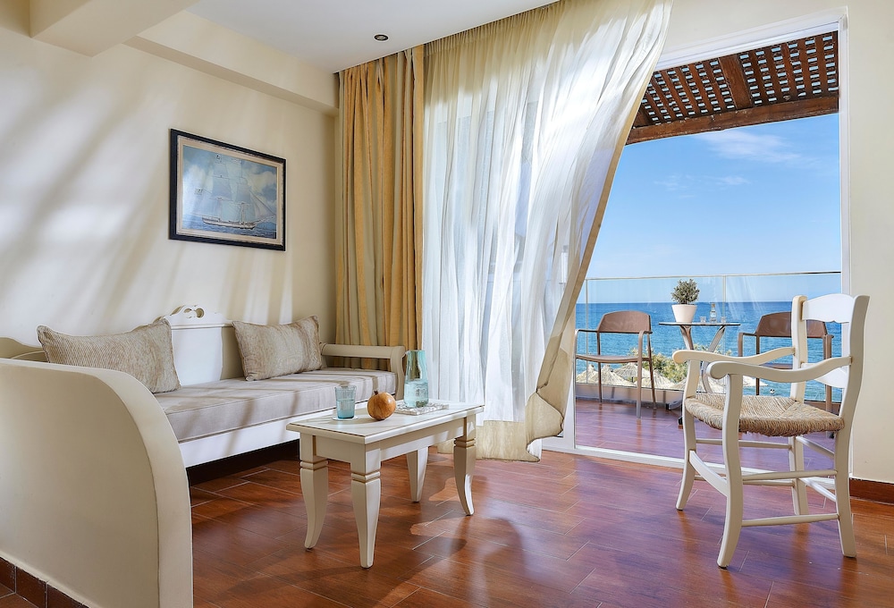 Alexander Beach Hotel & Village Resort 29/49