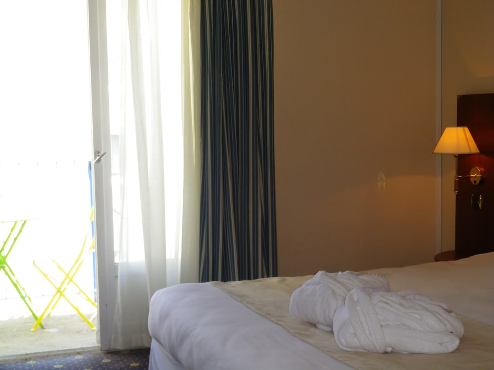 Superior, Twin Beds, Hotel Le Yachtman 8/10