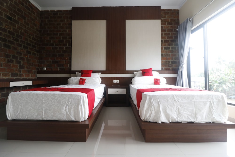 Reddoorz Plus Near Kualanamu Airport 17/29