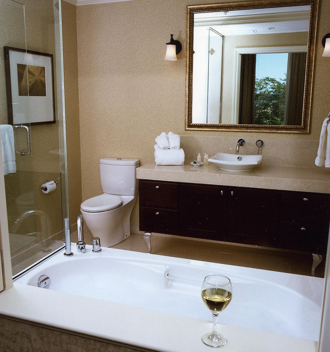 Crest Hotel 24/25