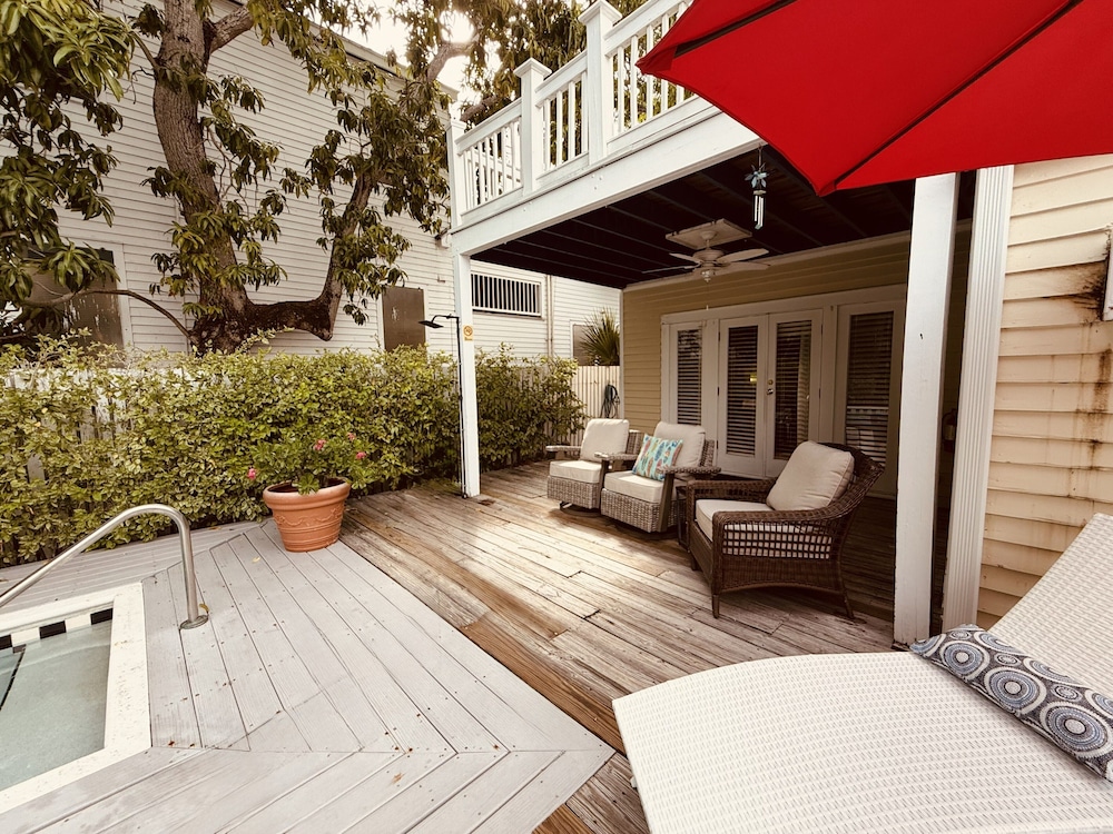Heron House Court - Adult Only 37/65
