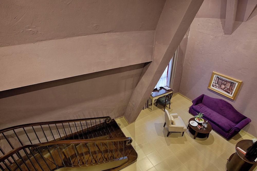 Mercure Danang French Village Bana Hills 42/73