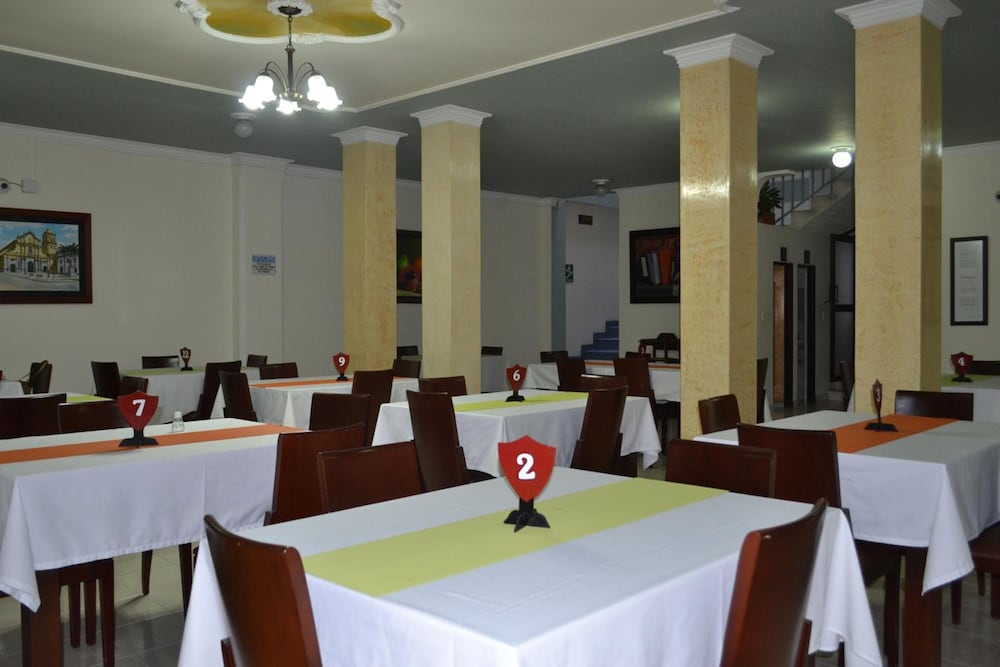 Hotel Valle de Pubenza 40/50