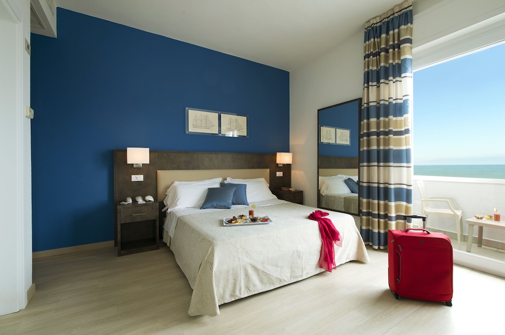 HOTEL GIULIA 31/74